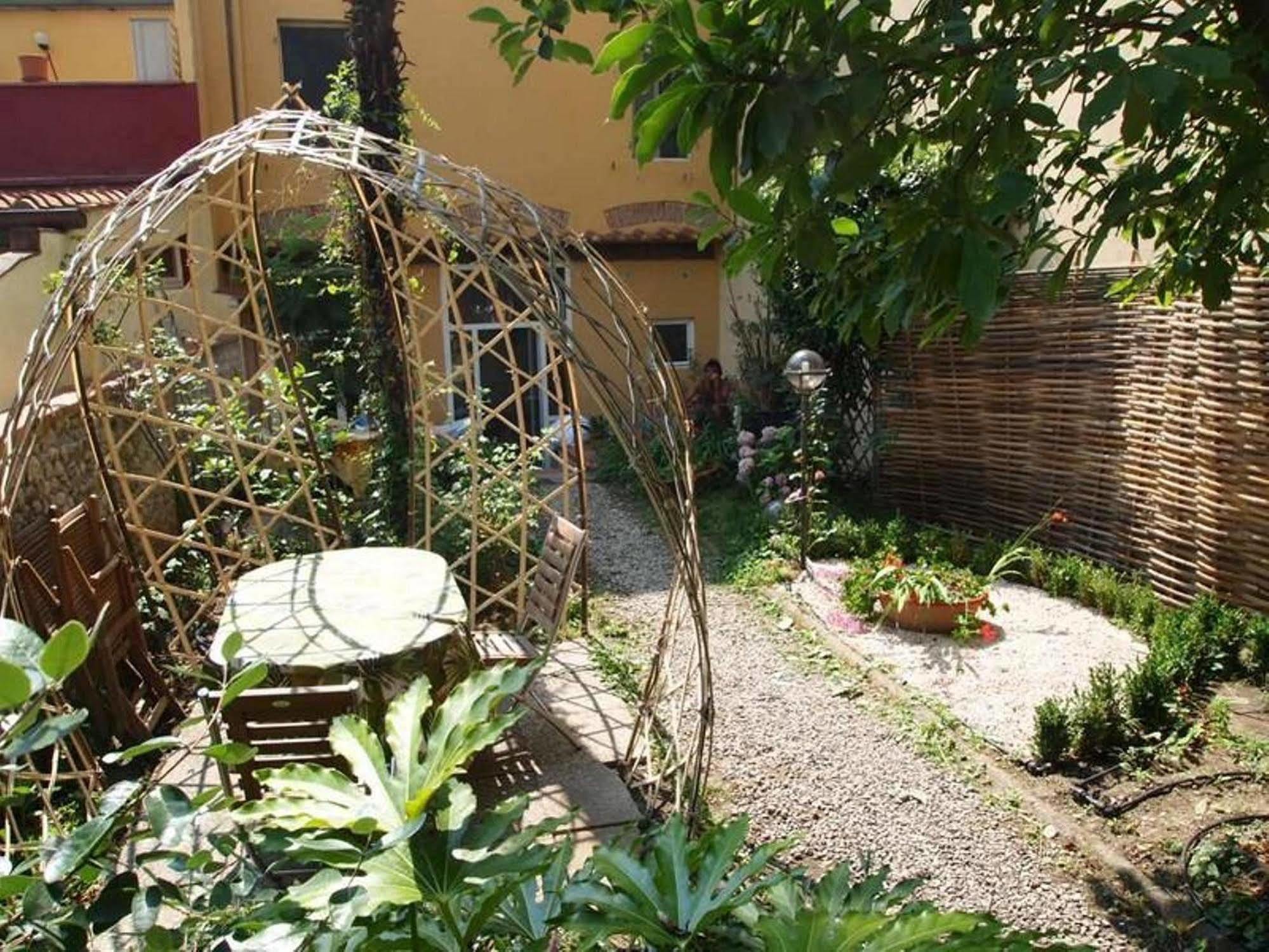 Affittacamere Casa Corsi Флоренция Экстерьер фото
